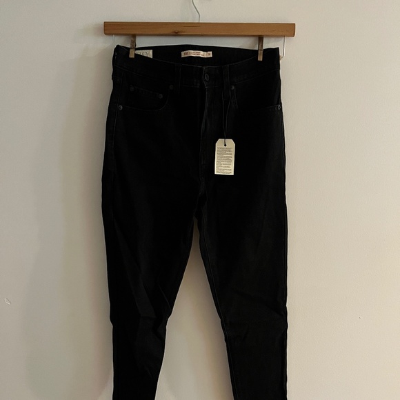 NWT - Levis - 721 High Rise Skinny Jeans - Black - Picture 1 of 4